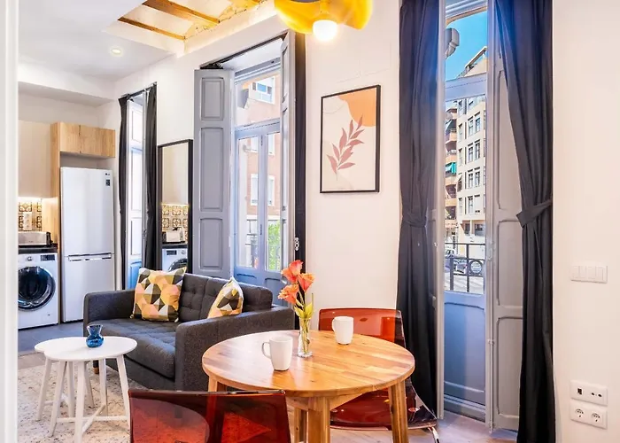 Classy With Unique Design Lejlighed *