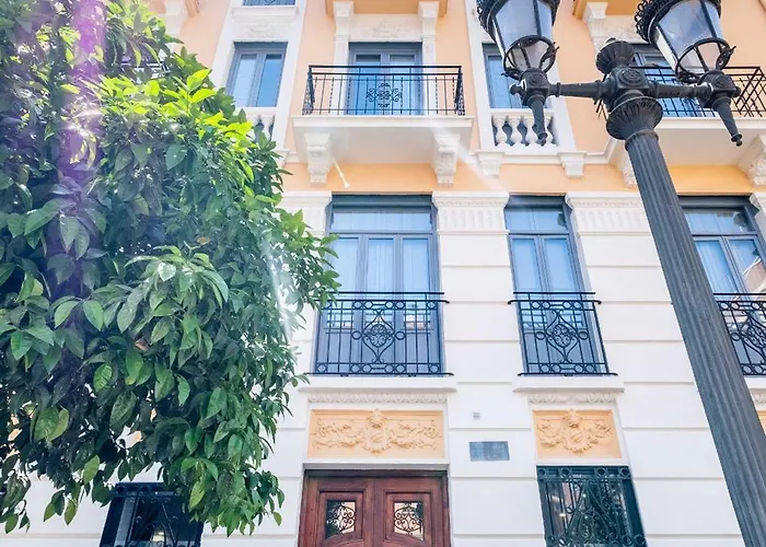 Classy With Unique Design * Valencia