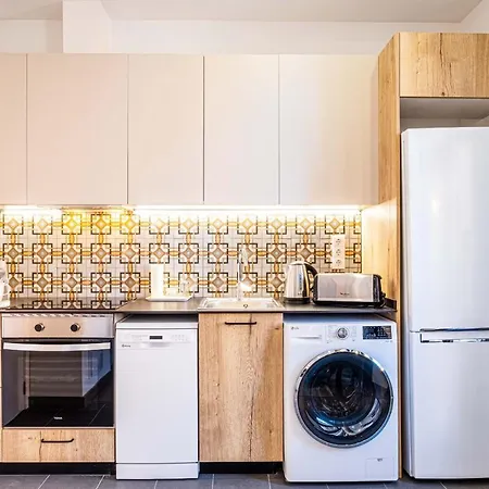 Classy With Unique Design Apartman